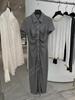 26 Vestido de Punto Elegante y Hermoso para Principios de Primavera con Botones de Perla, Plisado, Ajustado, Cintura Fruncida con Textura de Costilla