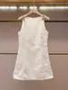 Ropa de Mujer de Gama Alta Nueva de Verano Estilo Francés Elegante Noble Cintura ceñida Adelgazante Sin Mangas Vestido Camiseta