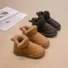 Botas de Neve Infantis 2025 Estilo Inverno Botas Curtas Grossas Forradas com Lã para Meninos Sapatos de Algodão de Neve para Crianças Mais Velhas Botas de Inverno