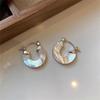Pendientes Blancos Estilo Francés para Mujer, Nuevo Diseño de Nicho Primavera y Verano 2024, Pinzas para Orejas y Accesorios para Orejas de Gama Alta