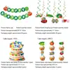 Las decoraciones de fiesta temáticas de orugas más vendidas de Amazon para el verano incluyen banderines de tirar, pancartas, vajilla, manteles, vasos de papel y manteles.
