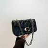 Bolso bandolera con cadena para mujer, bolso de hombro con bordado de diamantes transfronterizo, bolso pequeño cuadrado de moda para debajo del brazo para damas