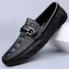 Piel de Vaca de Primera Capa Nuevos Zapatos Casuales de Cuero Genuino para Hombre Gorro de Punto Zapatos de Cuero sin Cordones con Patrón de Cocodrilo Zapatos de Conducir Perezosos para Hombre Mocasines