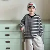 Ropa para Niños Tongku 2026 Otoño Nueva Moda Camiseta Básica Rayada de Bloques de Color para Niños Camiseta Infantil Versátil de Cuello Redondo Moderna
