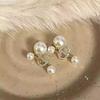 Pendientes geométricos de mariposa con circonitas superbrillantes y aguja plateada, de moda, exquisitos y ligeros, de lujo, elegantes, de alta gama, para mujer.