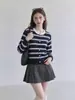 Cardigan Tricotado Listrado Colorido Contrastante Gola Redonda Manga Longa Feminino 2026 Outono Novo Estilo Coreano Peça de Roupa Petite Top de Temperamento