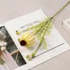 Flor de Crisantemo de Seda de Cabeza Única Estilo Bosque Flor Artificial Accesorio para Fotografía de Picnic Arreglo Floral de Mesa para Sala de Estar Decoración de Celebridad de Internet Flor Artificial