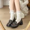 Mocasines de charol plano de punta cuadrada 2025 Nuevo estilo Negro Cómodos y versátiles Estilo británico Borla Zapatos de piel pequeños