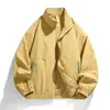 Chaqueta Ligera Estilo Deportivo Cuello Alto Unisex Primavera y Otoño Holgada Versátil Cortavientos Adelgazante Elegante Ropa de Abrigo
