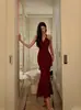 Vestido de Cuello Estilo Francés para Banquete para Mujer Verano Nuevo Ajustado Elegante Malla Bordada Vestido Rojo de Cola de Pez para Mujer
