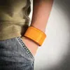 Pulseira Larga de Couro Masculina Simples Retrô, Estilo Punk Europeu e Americano, Pulseira Ajustável de Couro Genuíno, Modelo Mais Vendido Transfronteiriço
