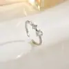 Anel de Zircônia Super Brilhante Versátil de Luxo Leve Design de Nicho Feminino Anel Liso de Alta Qualidade Anel para Dedo Indicador Joia de Mão Atacado