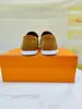 Zapatos Mocasines Retro de Gamuza de Alta Gama para Pareja con Hebilla Metálica, Zapatos Casuales Planos para Hombres y Mujeres