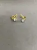 Pendientes de clip elegantes de zirconia, lujo ligero, sensación de alta gama, diseño de nicho único, hermosos pendientes de moda nuevos para mujer, venta al por mayor