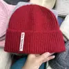 Gorro de Punto Ajustado de Tela Color Block de Moda para Mujer, Cálido y Versátil de Felpa para Otoño e Invierno, Gorro para Clima Frío que Reduce la Edad