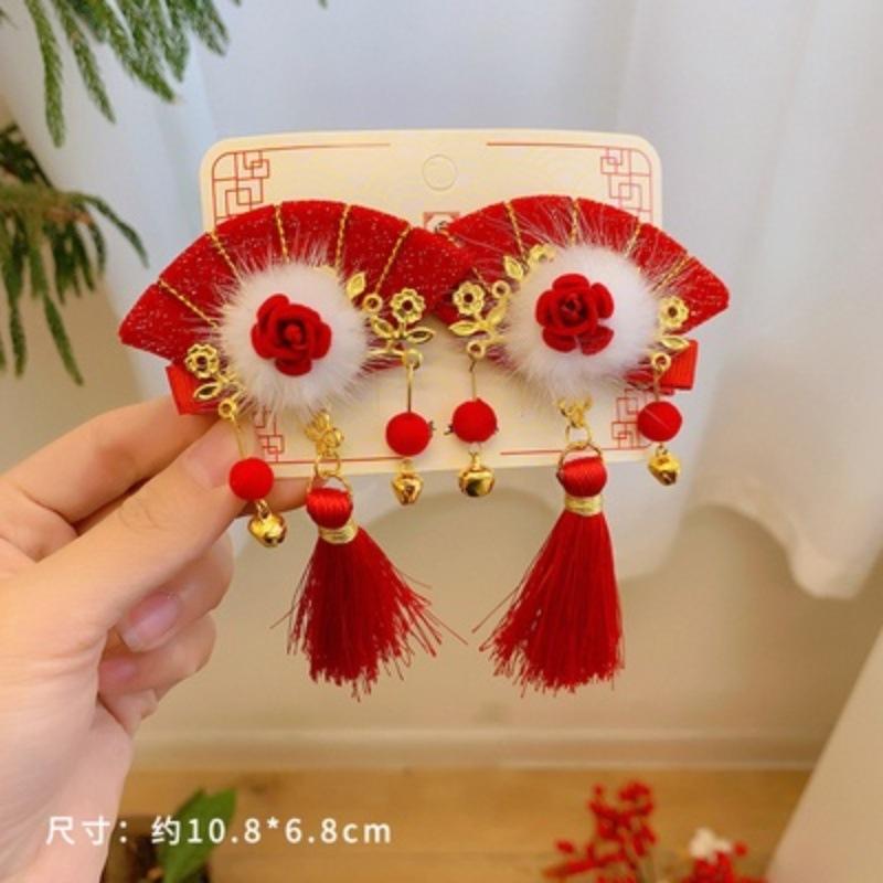 1C-8-2-毛球花朵扇子短流苏发夹_副本.jpg