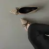 Zapatos de tacón medio con lazo retro de primavera y otoño para ir al trabajo, zapatos de abuela 2026, nuevos, súper populares, de lunares, con plataforma interior, punta fina, zapatos de vestir para mujer