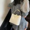 Las Bolsas Pequeñas Populares para Mujer en Verano de Este Año Son Versátiles 2025 Nuevas Bolsas Cruzadas de Moda Estilo Coreano Bolsos Cubo Acolchados