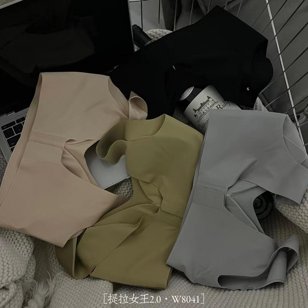 38e5e51df05ef83080b2be5e6c3dfe