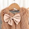 Explosiones de Comercio Exterior Otoño e Invierno Conjunto para Niña Chaleco de Peluche con Lazo Marrón Falda Plisada Base Color Sólido PU Conjunto de Tres Piezas