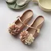 Zapatos Cómodos, Moda Francesa Casual Floral de Punta Cerrada Medias Zapatillas 2026 Suela Suave Versátiles Sandalias para Exteriores Nuevo Estilo de Verano
