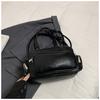 Bolso de Hombro Cruzado Retro Estilo Coreano Primavera 2026, Moderno y Sencillo, Gran Capacidad, Elegante Bolso de Hombro Cruzado Brillante de PU