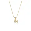 Pingente de letra Joker de moda transfronteiriça europeia e americana, joia de aço inoxidável banhada a ouro 18K, corrente de cobra fina, colar de letras de pérolas