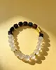 Pulseira Original Nova de Vidro Branco Chinês com Sutra do Coração para Mulheres, Luxo Leve, Contas da Sorte Douradas pelo Método Antigo, Toque de Alto Padrão Presente Venda por Atacado