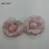 Cabeças de flores de rosa artificiais com pétalas que viram para decoração DIY feita à mão, arranjos de casamento, flores artificiais disponíveis em várias cores