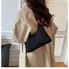 Bolsa Acolchoada Feminina 2025 Outono e Inverno Nova Moda Casual para o Dia a Dia Bolsa de Ombro Tote de Grande Capacidade Preguiçosa