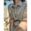 Camisa Polo Americana Falsa de Duas Peças Costuradas, Camiseta Masculina de Verão Estilo Americano com Manga Curta e Ombro Normal, Meia-Manga Resistente de Alta Qualidade