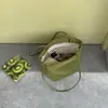 Bolso de Hombro Tipo Cubo de Color Caramelo Nuevo de Verano, Bolso Ligero de Nailon, Casual, Moderno, Versátil, Tendencia, Bolso Tote Estilo Relajado