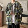 Casaco de malha masculino 2023 Outono Novo Cardigã de malha retrô japonês cor de contraste gradiente top folgado estilo preguiçoso roupas