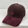 Gorra de béisbol de pana estilo japonés para otoño e invierno, bordada con la letra S, gorra de visera de pato con bloques de color, marca de moda, adecuada para cabezas grandes, hace que la cara se vea más pequeña, estilo para parejas