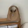 Bolsa de Mão Cesta de Legumes de Luxo para Mulheres 2026 Nova Nicho Leve Luxo Retro Versátil para o Dia a Dia Transversal Bolsa Saco