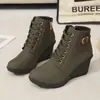 Botas de cuña de moda para mujer, talla grande, decoración de hebilla de cinturón, botines, nuevo estilo Otoño e Invierno 2026, cremallera lateral, Botas Martin de gamuza