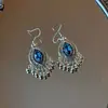 Pendientes de Borlas Ovalados Calados Incrustados de Diamantes, Lujo Accesible, Ganchos de Oreja Estilo Palacio Retro, Pendientes de Moda de Nicho y de Alta Gama