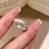 Anillo Abierto Redondo con Zirconia en Forma de Estrella para Mujer, Sencillo y Moderno, Lujo Ligero, Diseño de Nicho, Joyería Elegante y Versátil