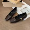 Zapatos de cuero Mary Jane otoño punta cuadrada aumento de altura 2026 estilo francés con falda nueva boca poco profunda zapatos de tacón único mujer