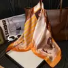 Pañuelo de Seda de Puntos, Estilo Coreano de Alta Gama Versátil Falso Seda 70cm Pañuelo Pequeño, Fajín Decorativo, Lazo para el Cabello, Pañuelo para la Cabeza, Pañuelo para el Cuello