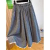 Pantalones de cuadros contrastantes en blanco y negro de pierna ancha, pantalones largos casuales para mujer, verano, ribete de encaje, falda pantalón cropped dulce, fresca y versátil
