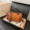 Bolso Boston Retro de Alta Gama Popular Transfronterizo para Mujer, Bolso de Hombro Cruzado Versátil con Borla, Bolso Portátil tipo Almohada