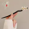 Grampo elegante e versátil de ginkgo para cabelos finos, grampo em U de nicho para a parte de trás da cabeça, grampo em forma de crescente