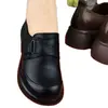 Zapatos de mujer de piel suave, nuevo modelo otoño 2026, zapatos de mujer con plataforma y suela gruesa, zapatos de madre con suela blanda, zapatos pequeños de cuero modernos y versátiles
