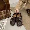 Sandalias estilo brogue británico con doble hebilla, nuevos zapatos casuales slip-on para mujer, mocasines estilo Birkenstock de suela gruesa