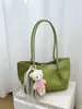 Bolso de axila de alta gama transfronterizo de nicho con patrón de diamante para mujer, nuevo bolso de hombro versátil para el día a día 2026, bolso tipo almohada de boliche