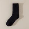 Meias grossas femininas outono e inverno meias de cano médio forradas com lã espessadas meias de lã resistentes ao frio cor sólida super grossas meias de cashmere quentes para casa