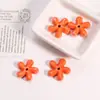 Flor de Cinco Pétalos INS Fresca Cuentas de Cerámica Agujero Recto Flor para Ensartar Cuentas Sueltas Accesorios para Colgante de Cadena de Teléfono Hecho a Mano DIY