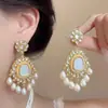 Conjunto de Borlas Estilo Étnico Bohemio Princesa Jasmine Nuevo Estilo Chino Adelgazante Retro Conjunto de Pendientes y Collar con Perlas