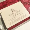 Portatarjetas de invitación de boda de terciopelo burdeos, invitación acrílica repujada en plata, regalo de nicho de alta gama